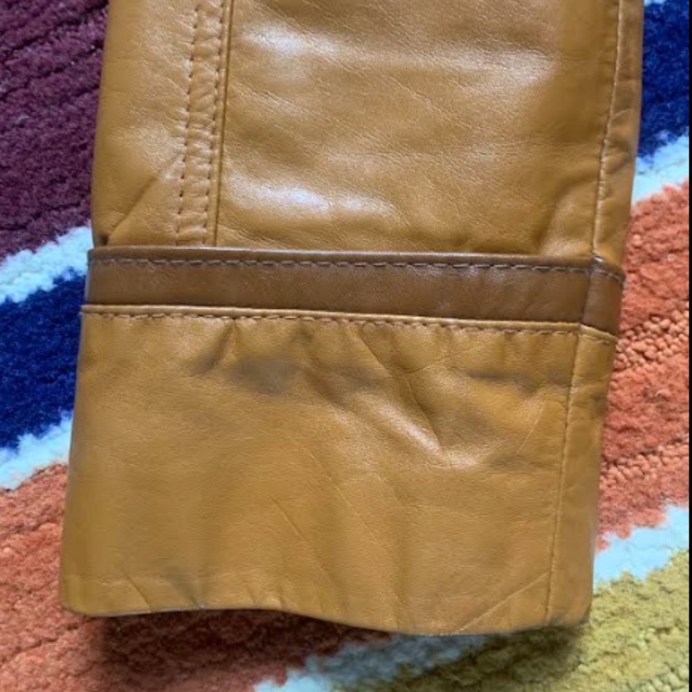 Vintage Leather Trench - Picture 5 of 15